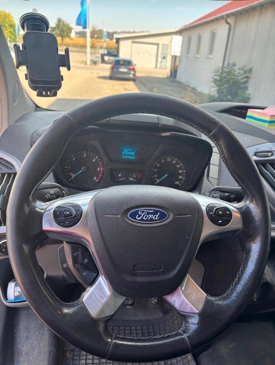 Ford Tourneo Custom