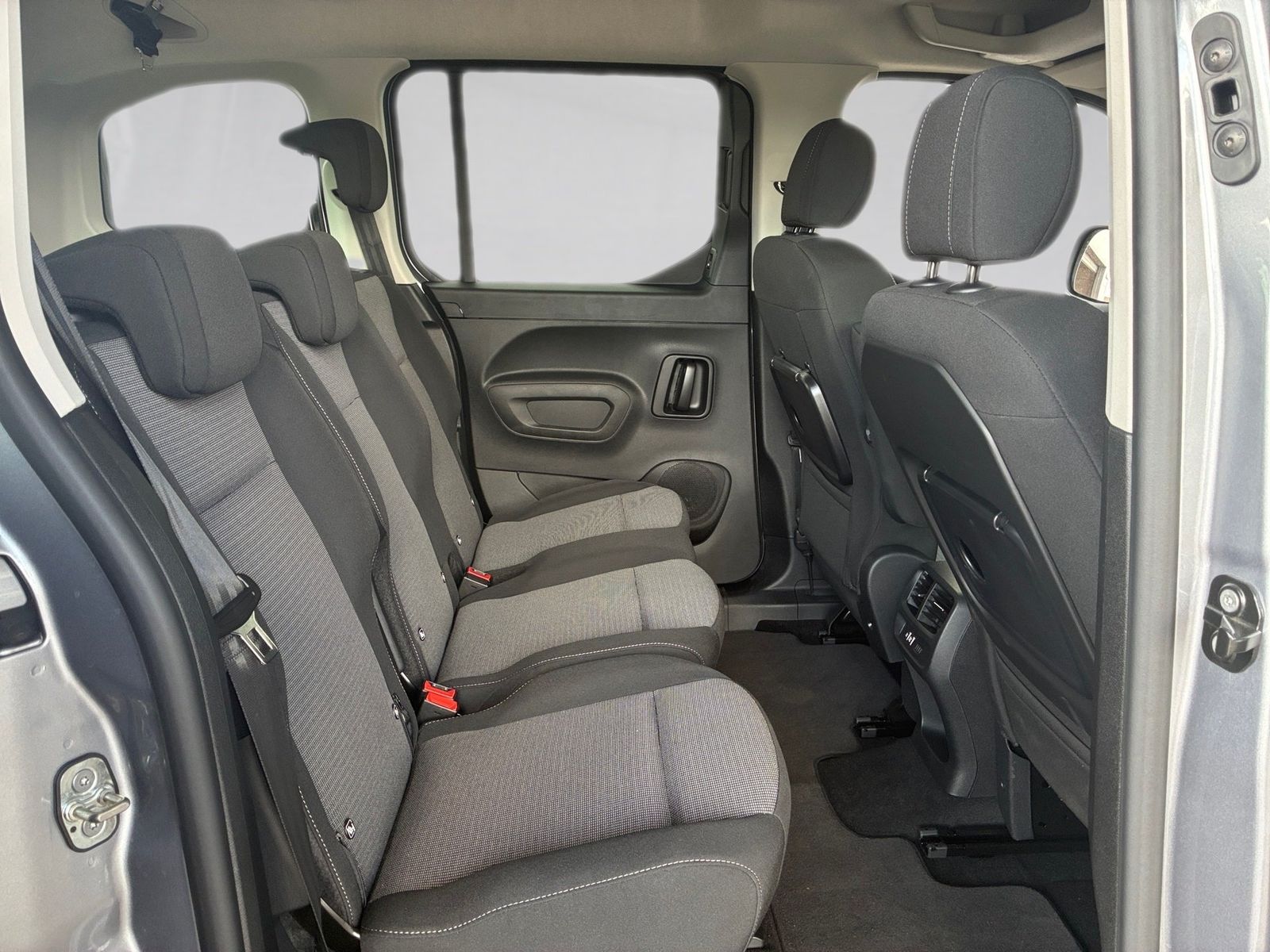 Fahrzeugabbildung Toyota Proace City Verso 1.2 L1 Teamplayer KlimaA,LED