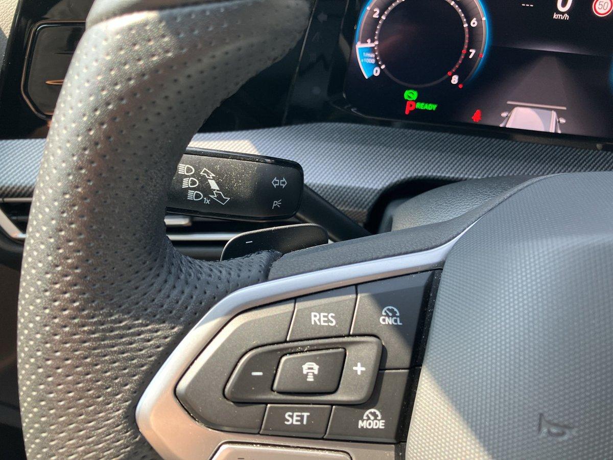 Volkswagen Golf VIII VARIANT 1.5 eTSI R-LINE ACC+KAMERA+SHZ, миниатюра 22