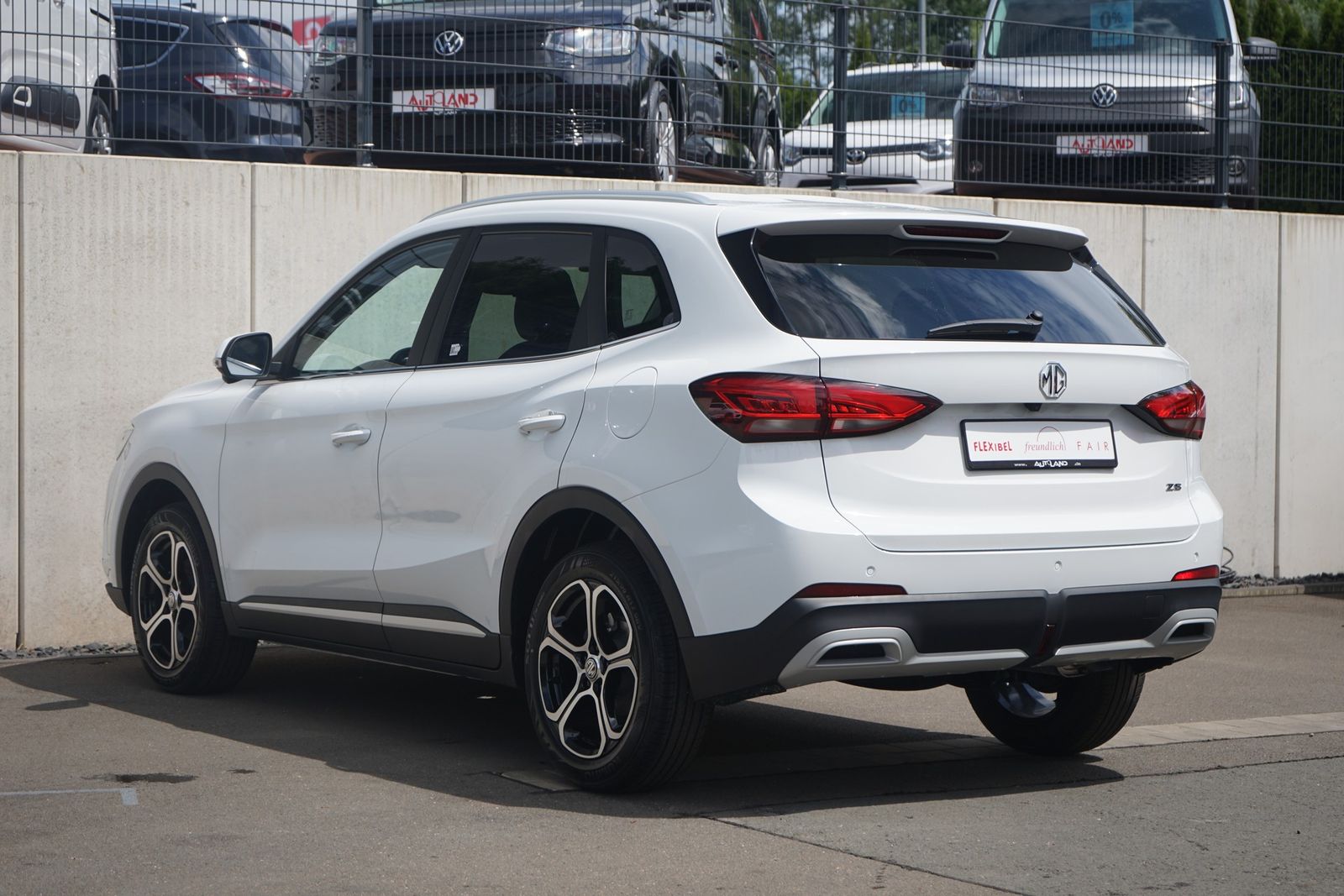 MG ZS