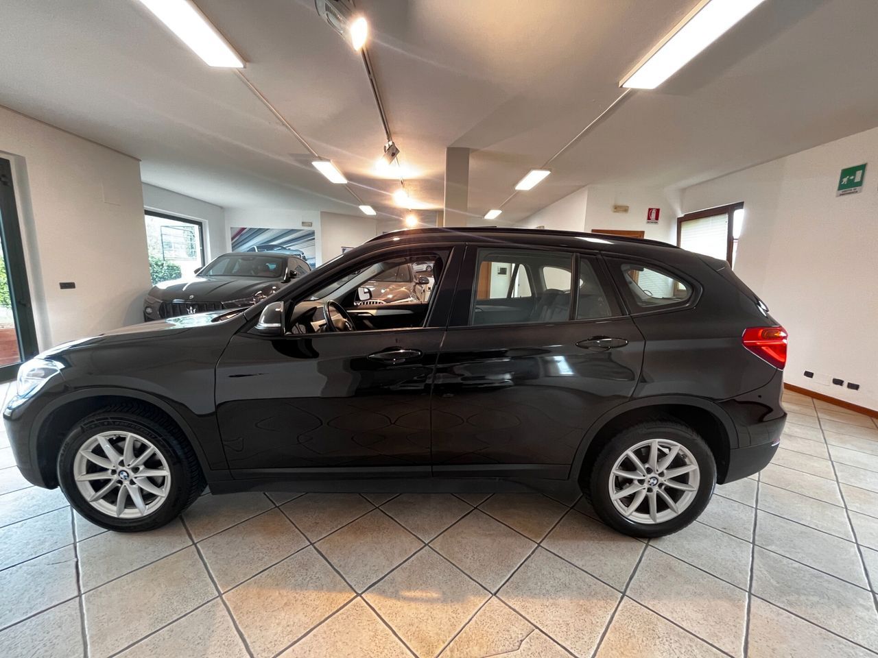 BMW Bmw X1 sDrive18d TETTO APRIBILE imagem 2