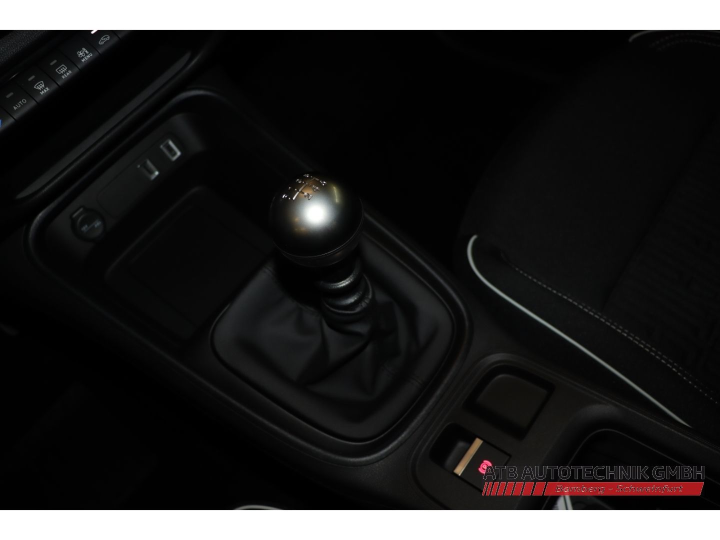 Fahrzeugabbildung Fiat 600 Street 1.2l 100PS M/T LED Apple CarPlay Klim