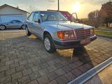 Mercedes-Benz Mercedes W124 250Diesel mit H-Kennzeichen - Mercedes-Benz 250: W124 250d