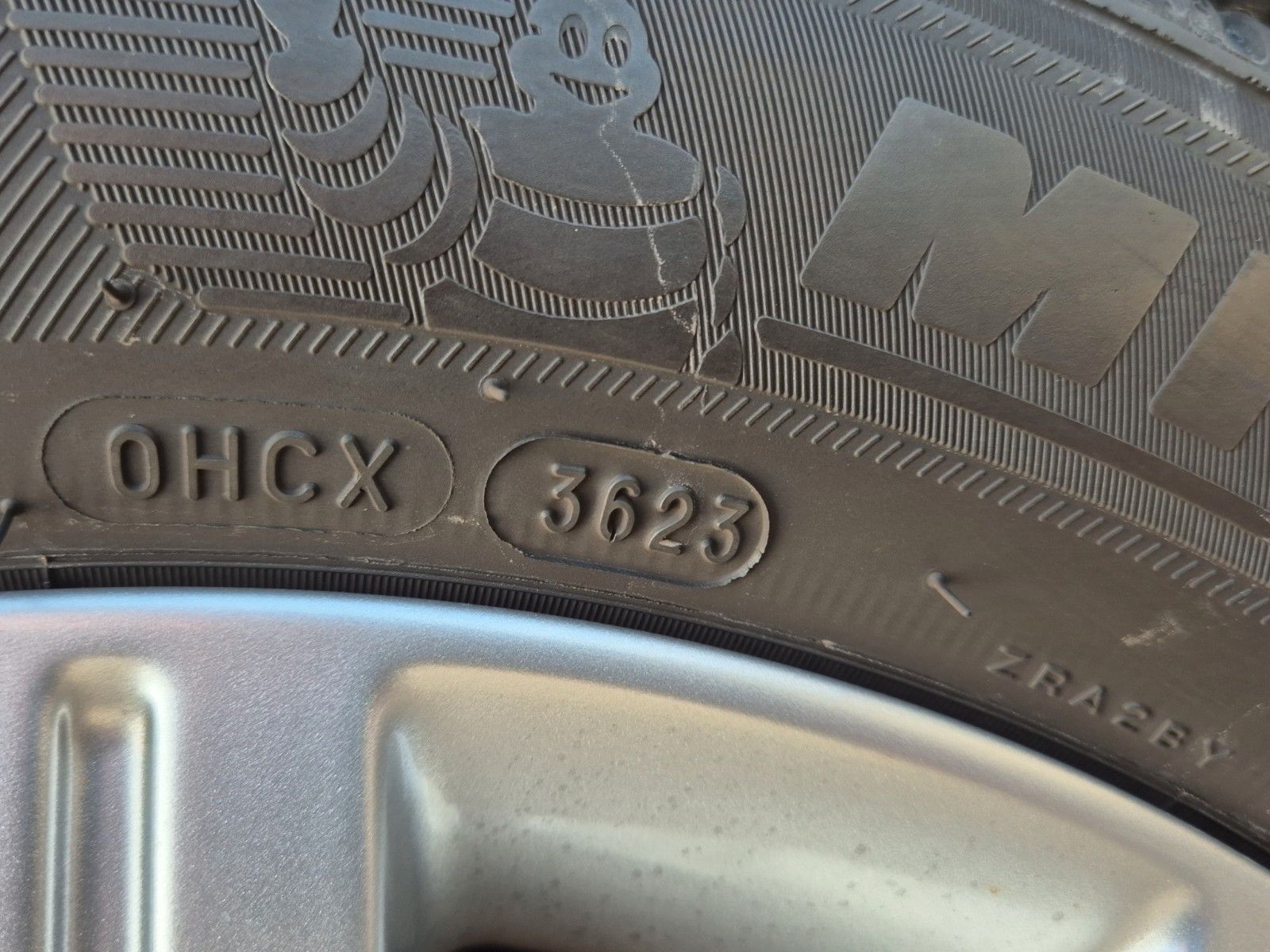 Fahrzeugabbildung Mercedes-Benz T-180 AUTOMATIK KAM LEDER NAVI LED ALLWETTER