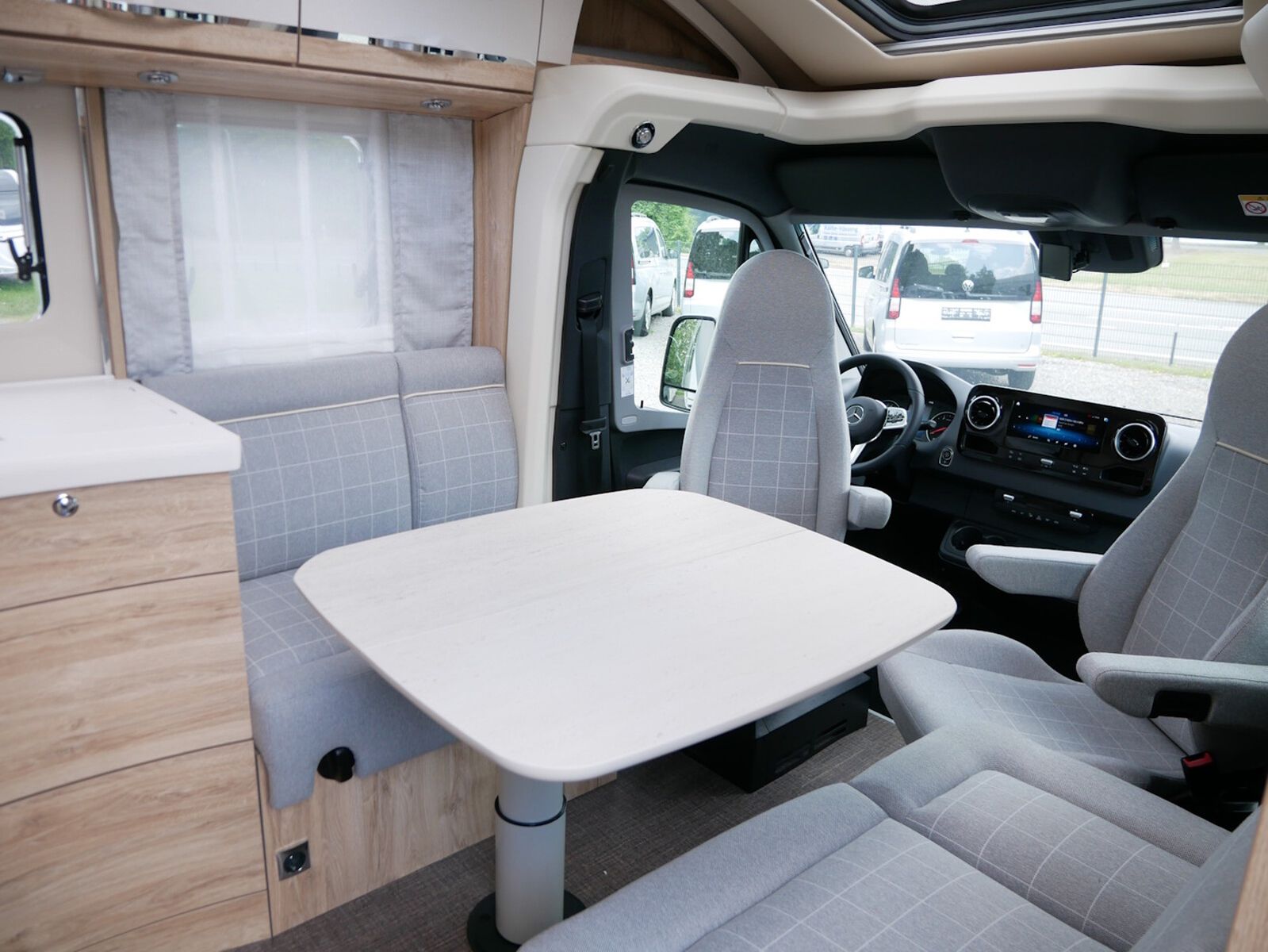 Fahrzeugabbildung Eura Mobil Profila T 726 QF Luminary -S SAT/SOLAR/VeloSlide