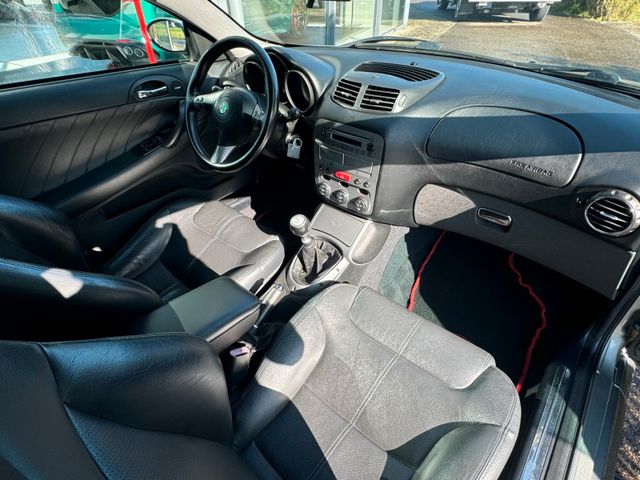 ALFA ROMEO GT 3.2 V6 24V Distinctive disegno BERTONE