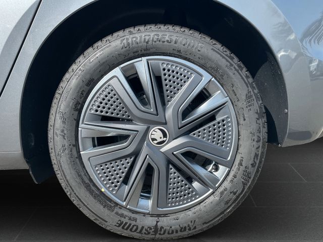 Skoda Fabia 1.0 TSI Tour *KLIMA*SHZ*LED*DAB+