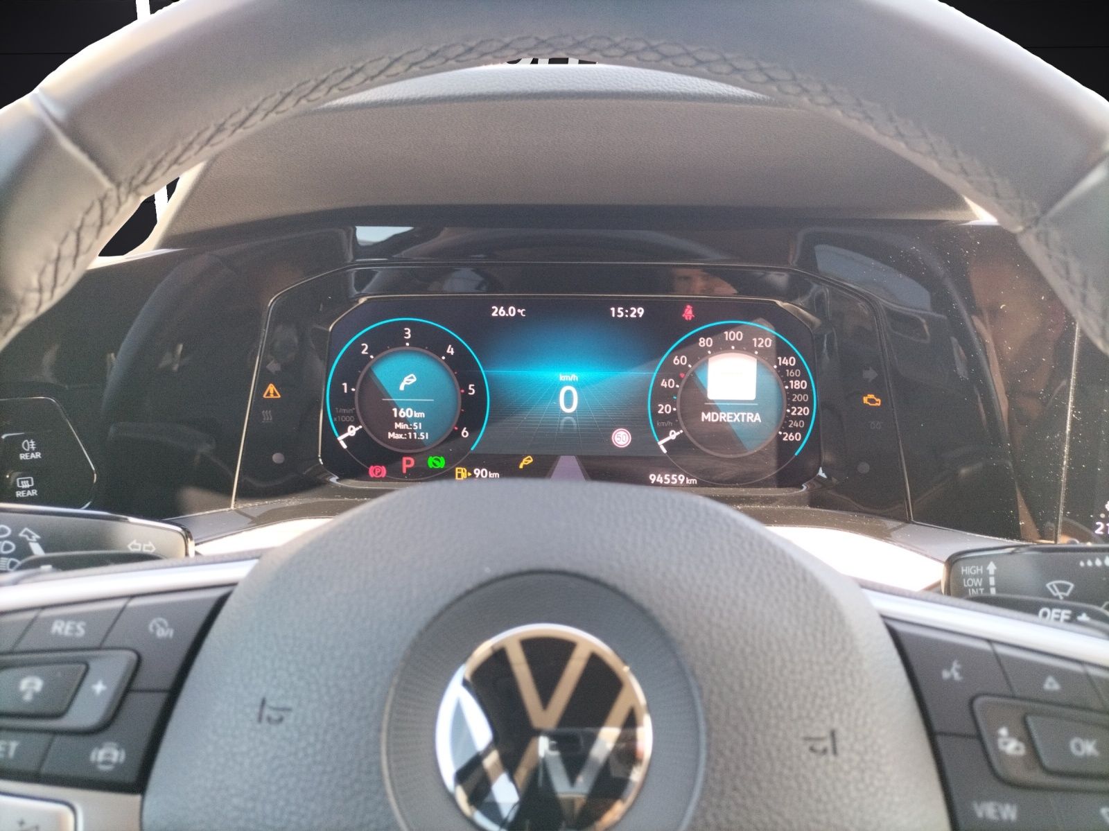 Fahrzeugabbildung Volkswagen Golf VIII Variant Life TDI DSG LED ACC AHK SHZ P