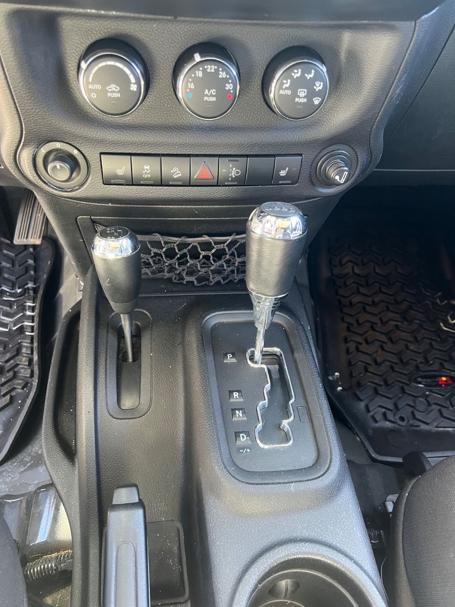 Fahrzeugabbildung Jeep Wrangler  Unlimited Rubicon *HÖHER/BREITER*