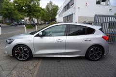 Fahrzeugabbildung Ford Focus Lim. 2.0 ST-Line X Aut. ACarPlay B&O Pano!