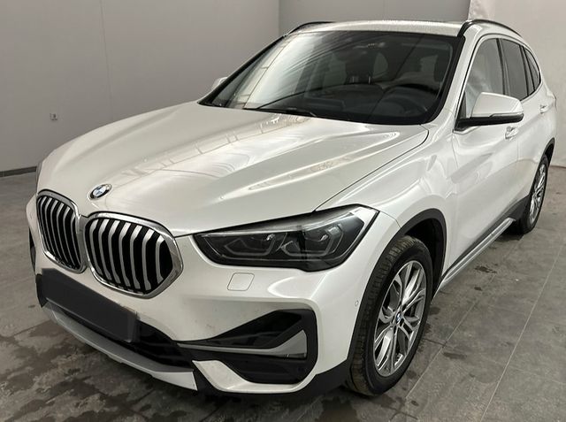 BMW X1 xDrive 20 d xLine # Leder # Panoramadach #AHK