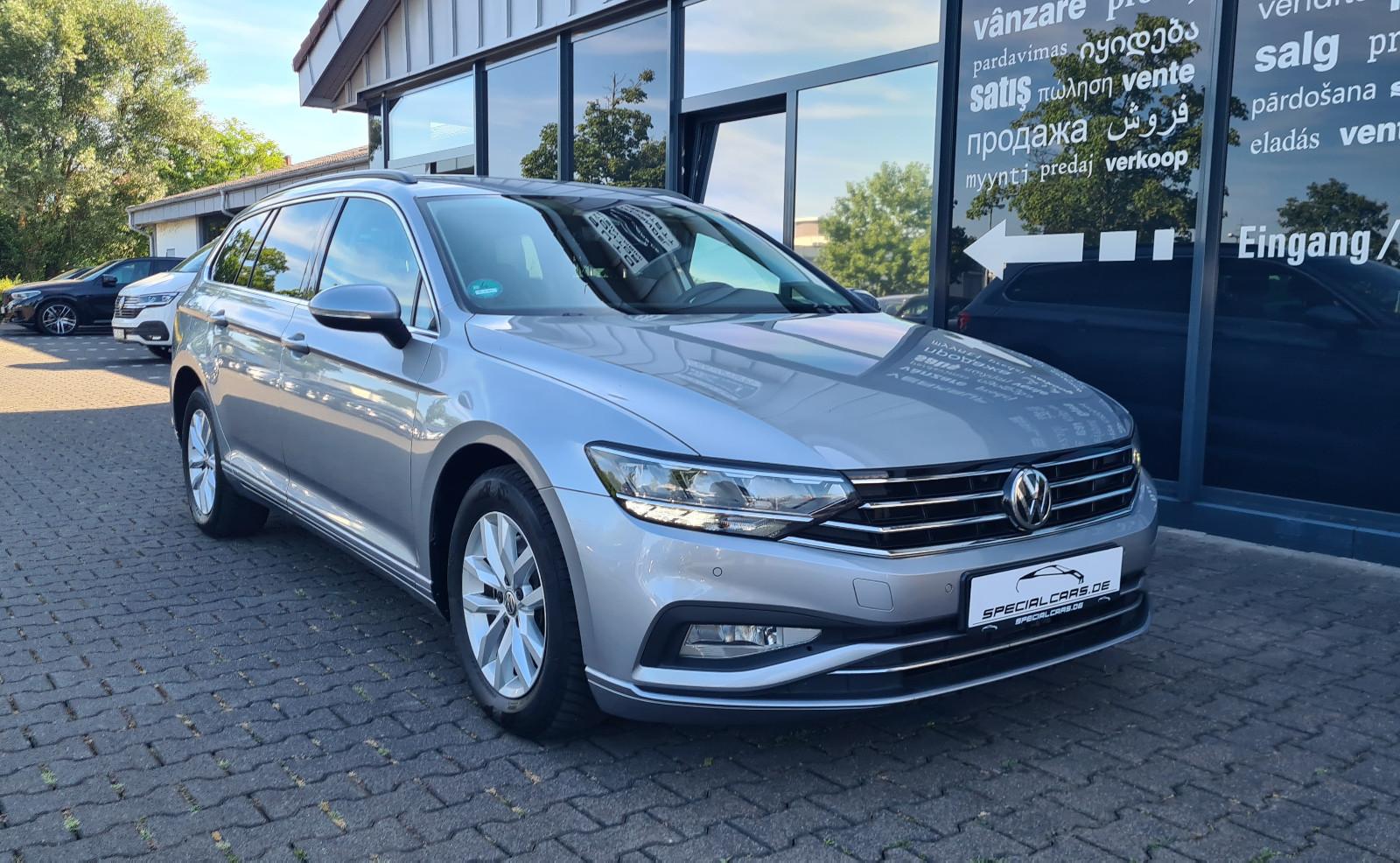 Volkswagen Passat Variant - Automatik - AHK - Navi