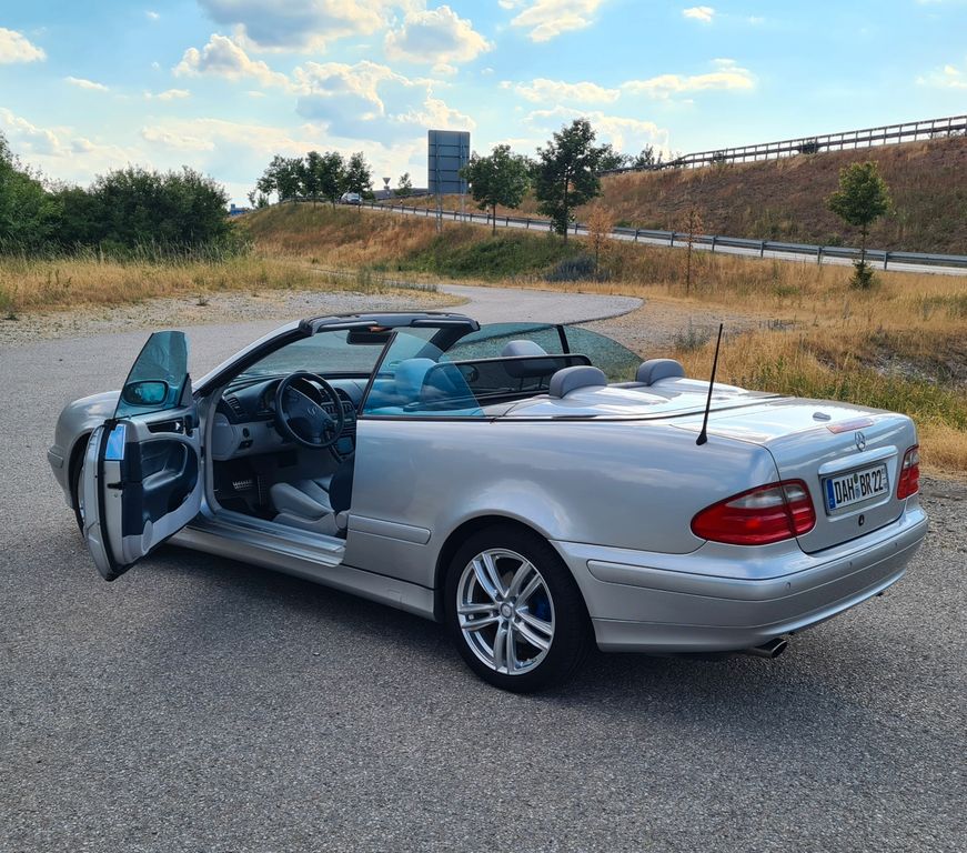 Mercedes-Benz CLK 230