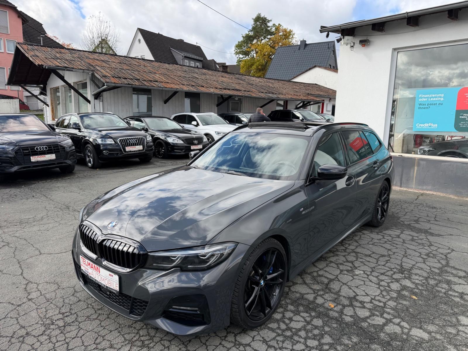BMW 330
