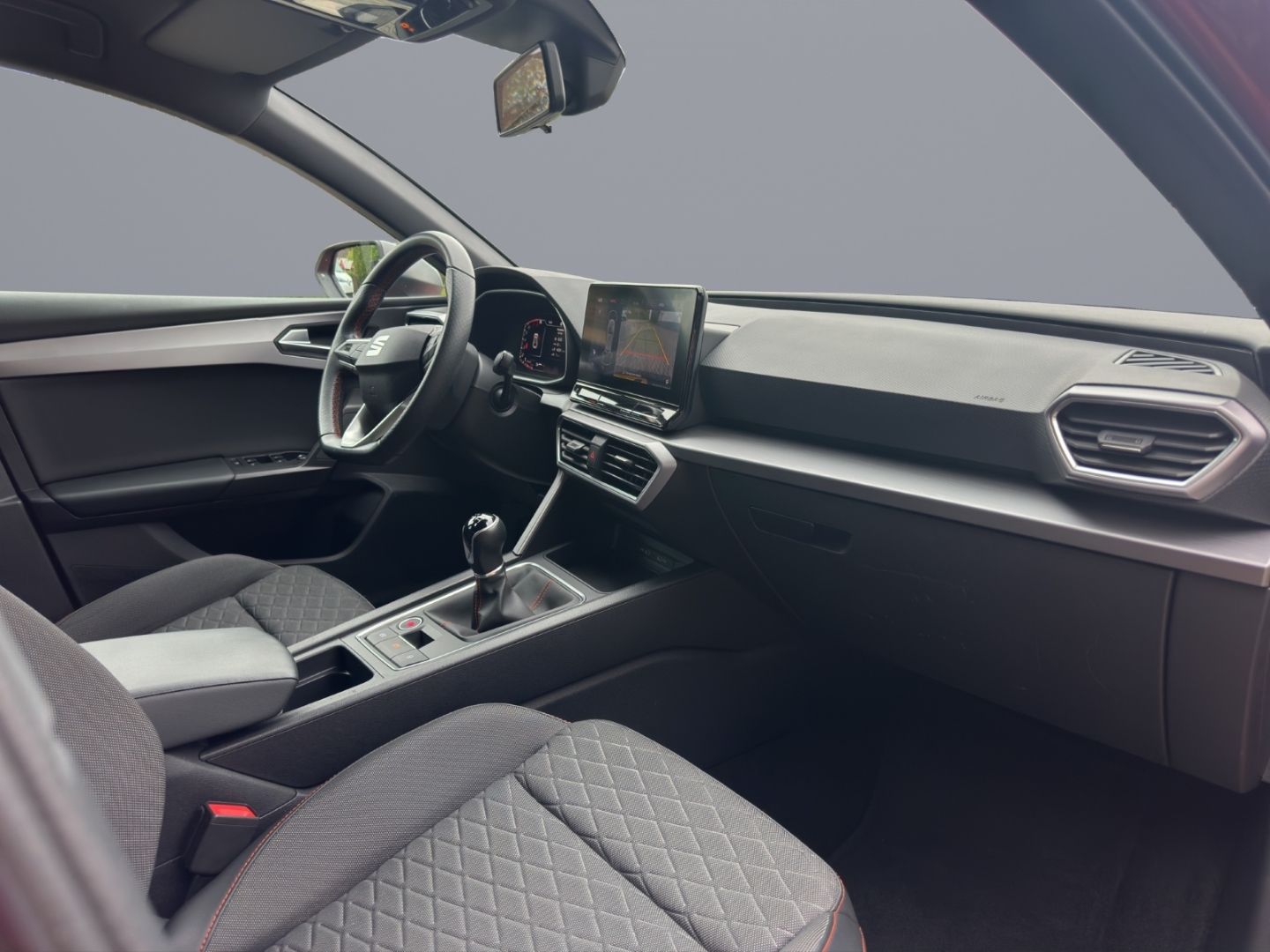 Fahrzeugabbildung SEAT Leon FR 1.5 TSI Navi  LED  Apple CarPlay Android