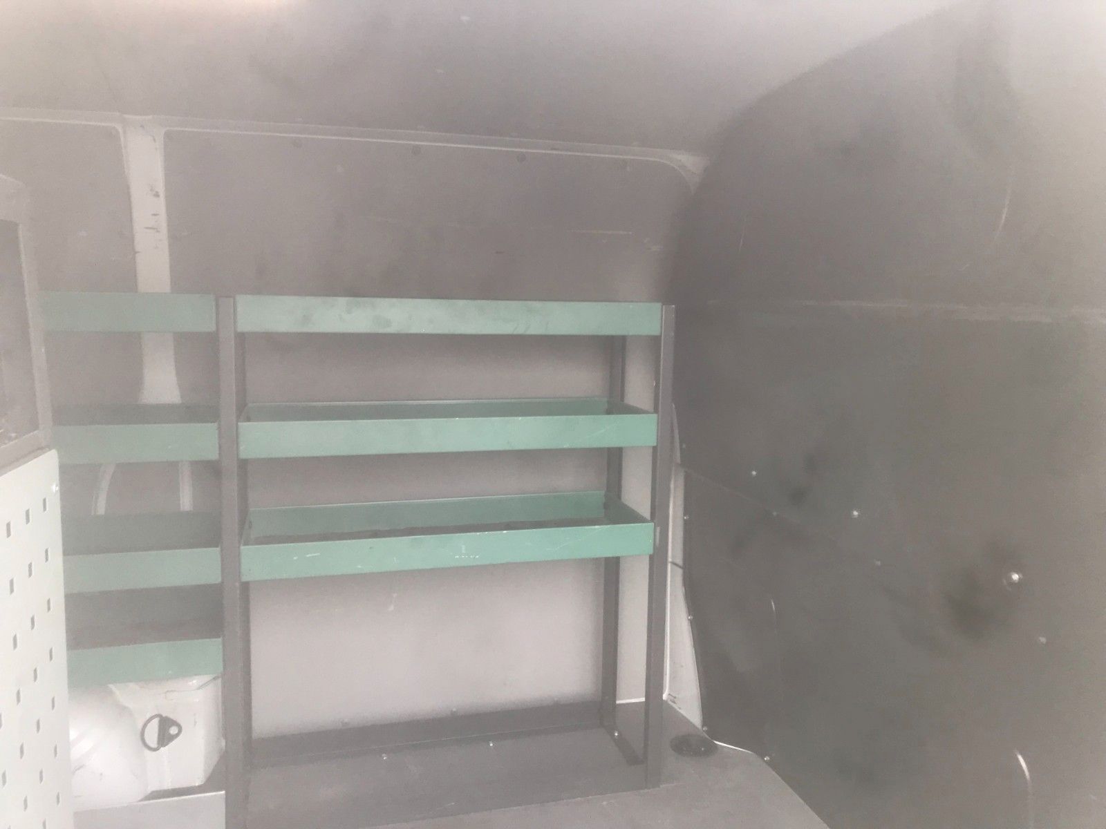 Fahrzeugabbildung Volkswagen T6 Transporter Kasten-Regale,AHK,SHg