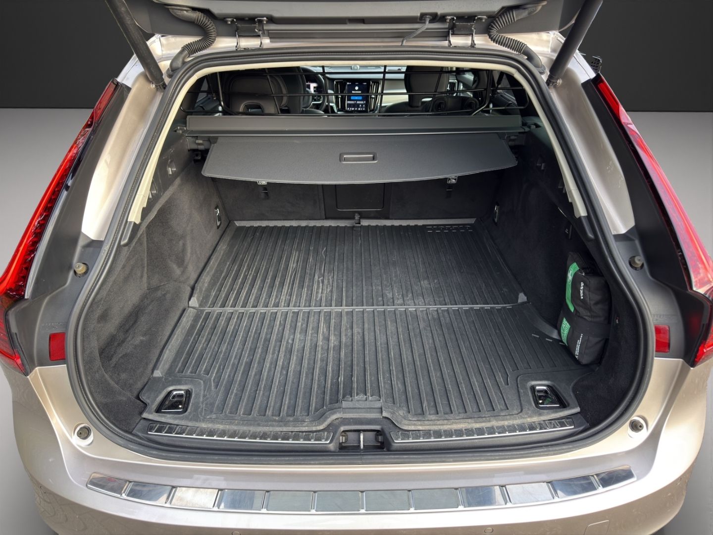 Volvo V90 T8 Ultimate Bright Recharge Plug-In Hybrid A foto 9