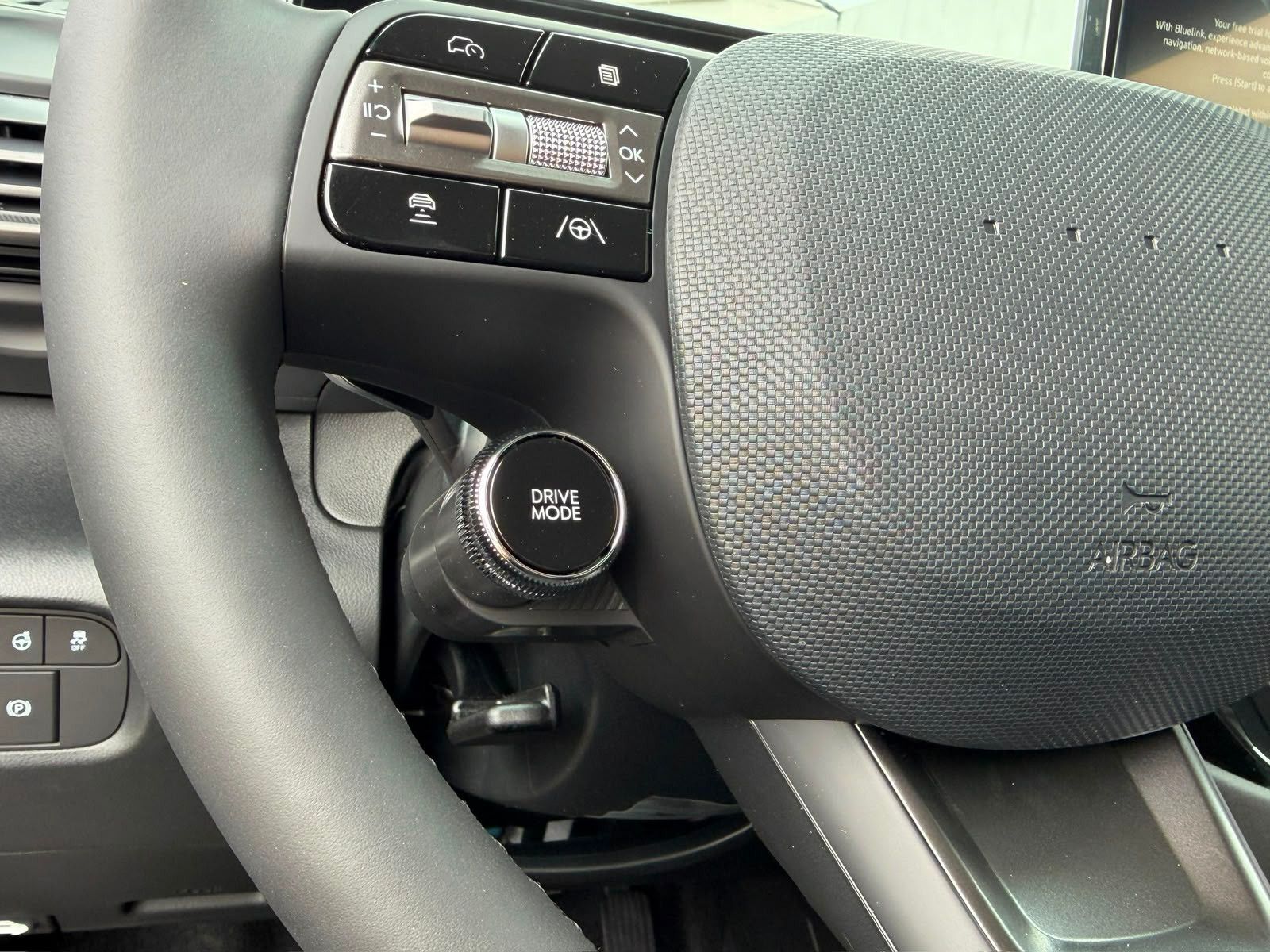 Fahrzeugabbildung Hyundai INSTER Trend 85kW *RW370KM*Totwinkel*ACC*360°