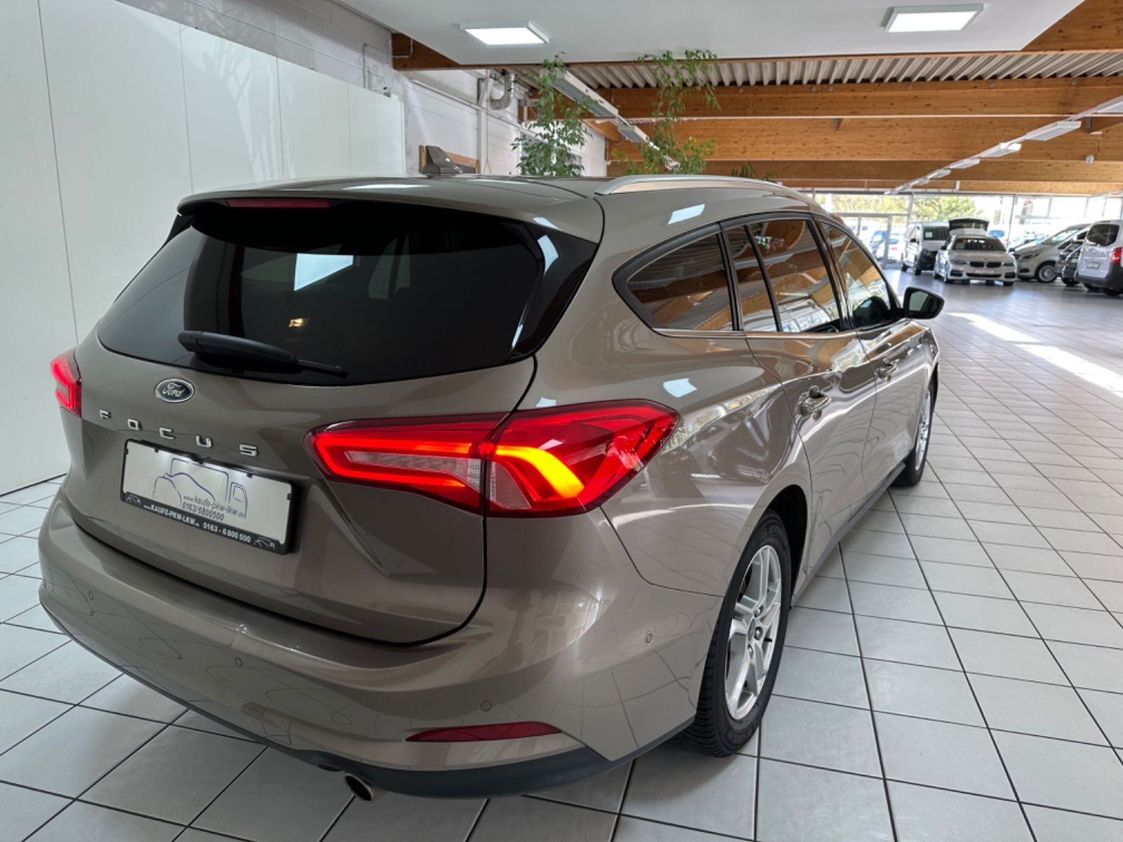 Fahrzeugabbildung Ford Focus Turnier Cool & Connect