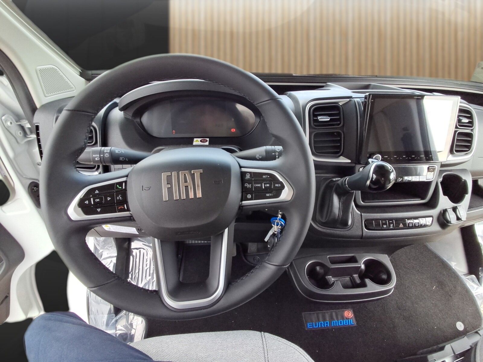 Fahrzeugabbildung Eura Mobil Activa One AO 650 HS Travel Pakete, Automatik