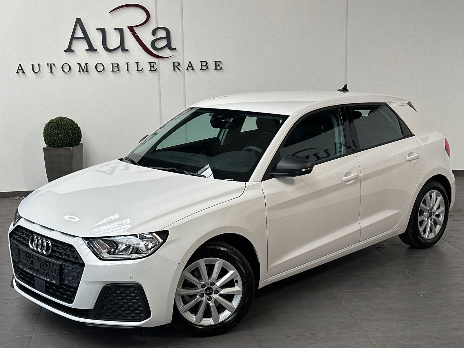 Fahrzeugabbildung Audi A1 35 TFSI Sportback Aut. NAV+PDC+DAB+VCOCKPIT