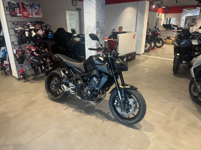 Yamaha MT 09 aus 1 Hand *Service neu*