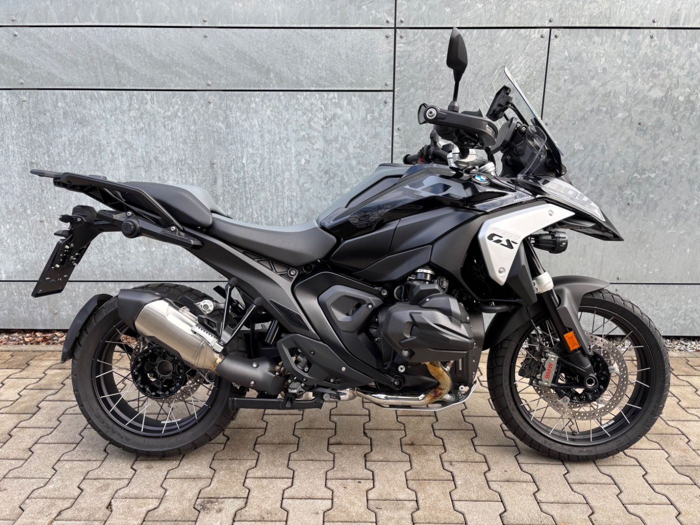 Fahrzeugabbildung BMW R 1300 GS Triple Black 3 Pakete