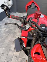 Ducati Streetfighter V2 - DUCATI ST2