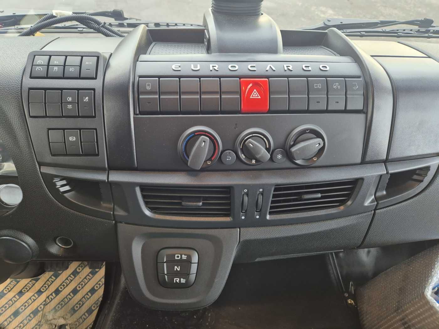 Fahrzeugabbildung Iveco Eurocargo ML140E28/P LBW Bär Schiebeplane AHK