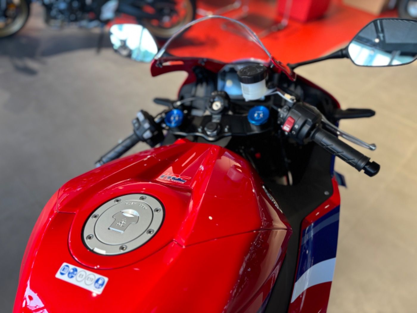 Fahrzeugabbildung Honda CBR 600 RR ab 01.08.2026 abzugeben,