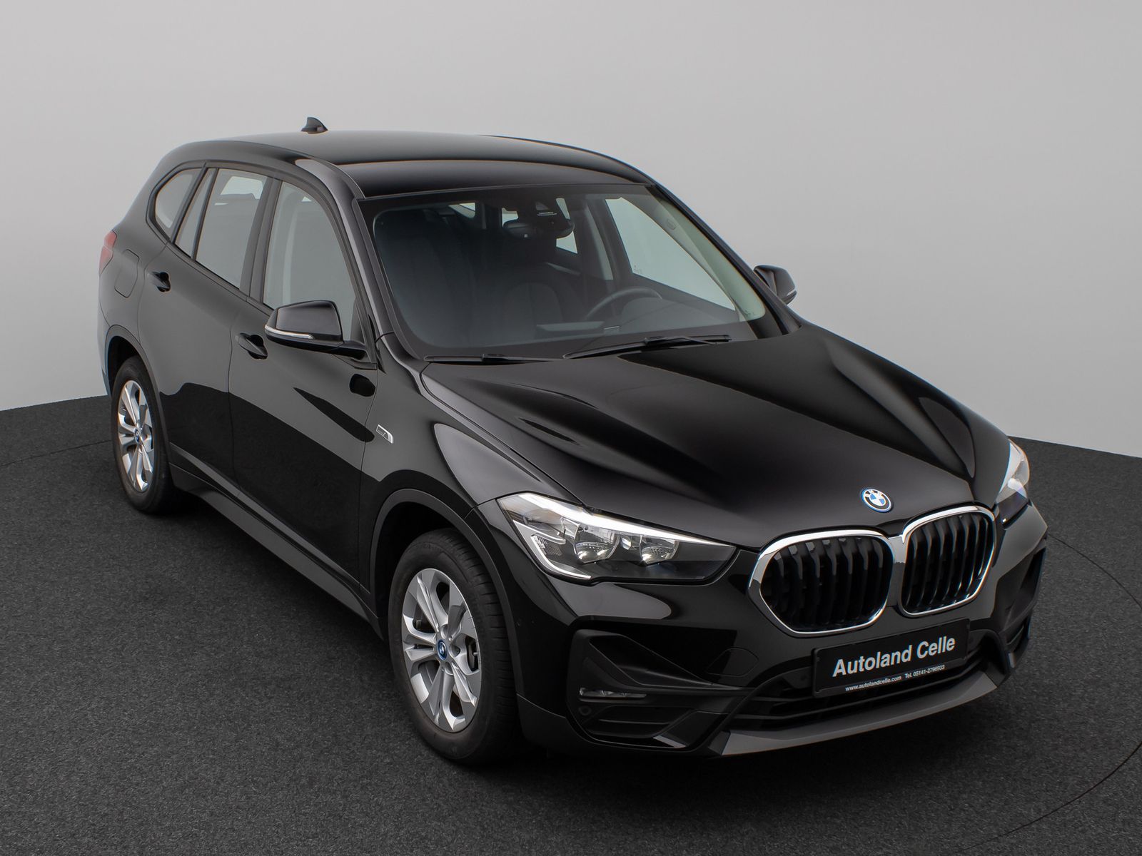 Fahrzeugabbildung BMW X1 xD25e Parkassist DAB Lordos Geschwindigkeitsr