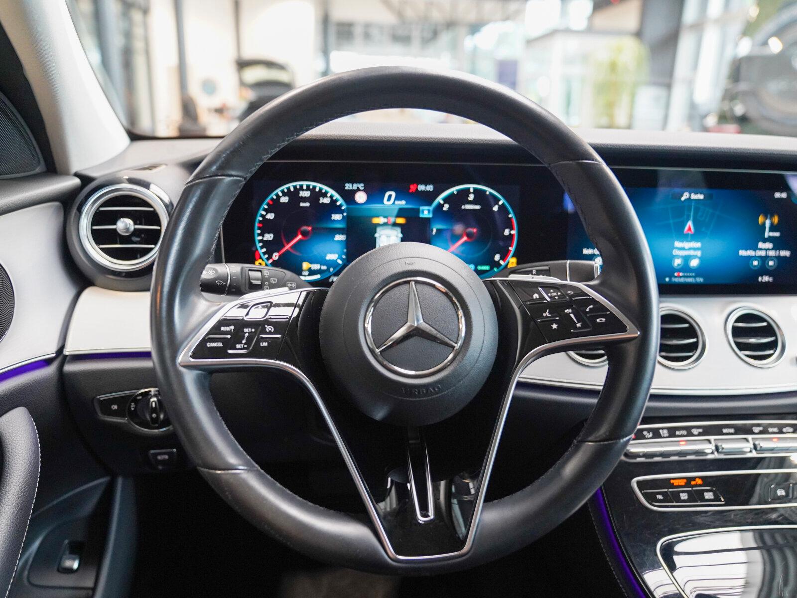 Mercedes-Benz E-Class d T AVANTGARDE CarPlay Kamera Spur Totwink, миниатюра 15