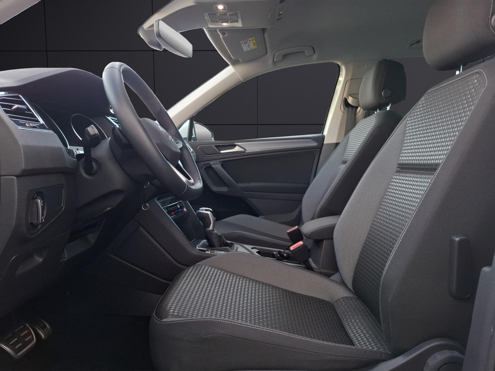 Volkswagen Tiguan TDI Active DSG Standhz Matrix Navi ACC SH, миниатюра 10