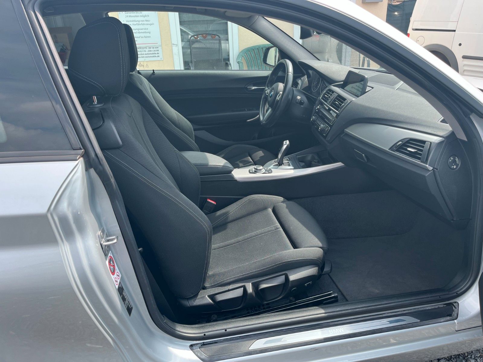 Fahrzeugabbildung BMW 120i 3-Türer Aut. SPORT LINE Navi LED HiFi 1.HAN