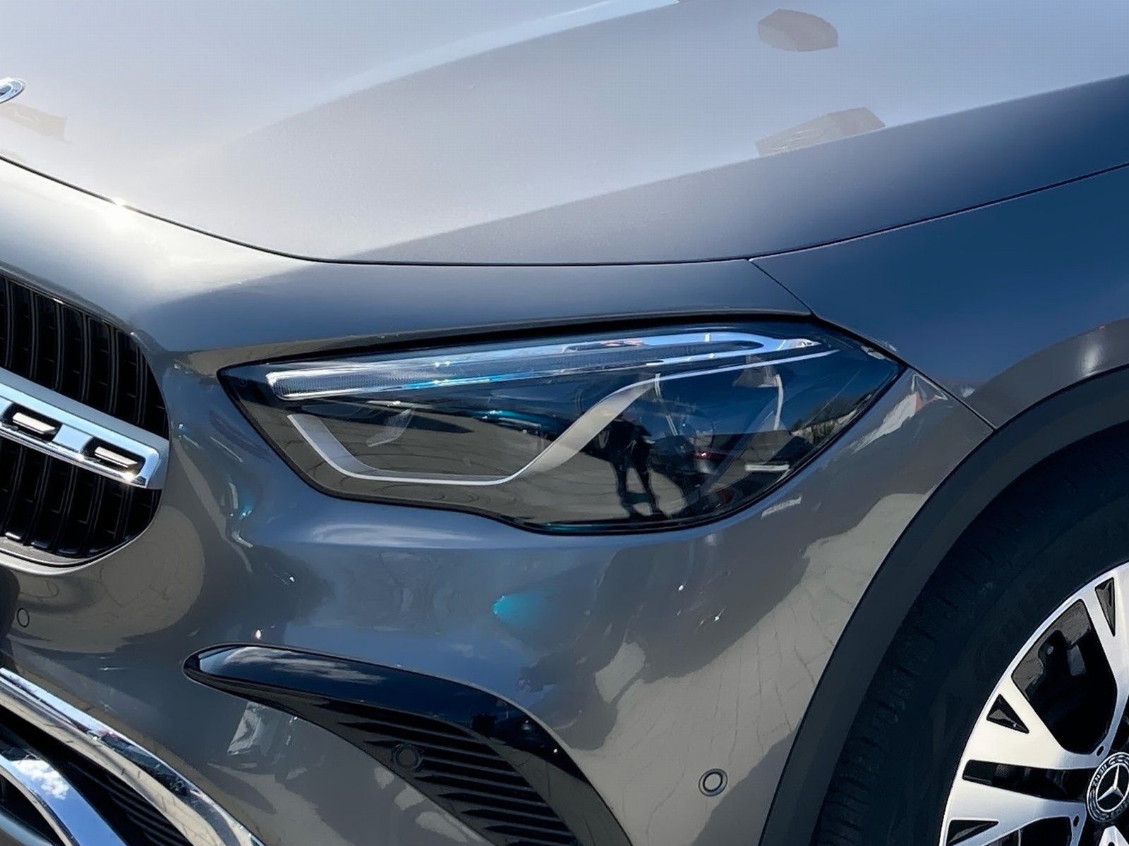 Fahrzeugabbildung Mercedes-Benz GLA 180 Progressive*AHK*Distro*Totwink*Multibeam