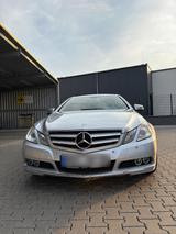 Mercedes-Benz Mercedes E 250 CGI Coupé 2010 163tkm TÜV 0... - Mercedes-Benz E 250 in Frankfurt (Main)