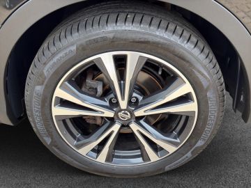 Nissan Qashqai N-Connecta 1,3 Pano*Navi*360*Kamera*LED*