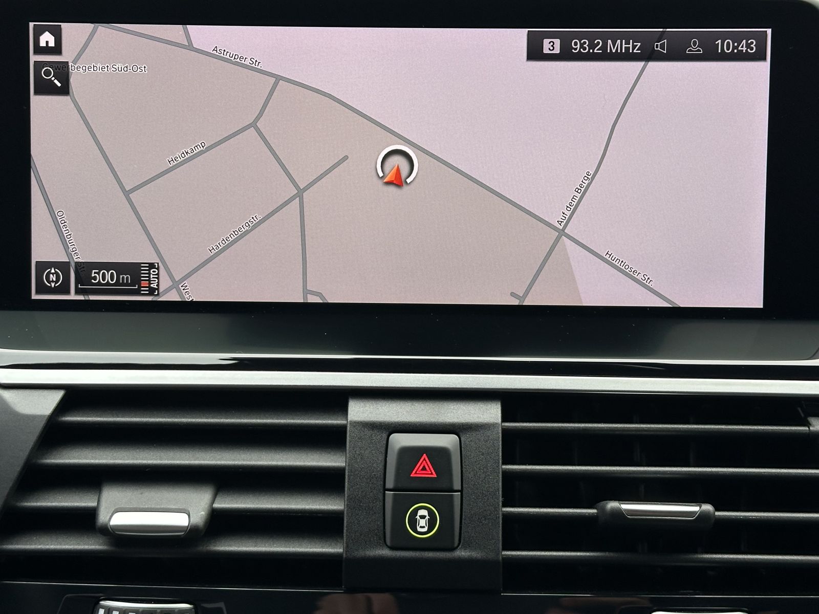 Fahrzeugabbildung BMW X3 xDrive20d M-Sport NAV+LED+AHK+H&K+20ZO+360°