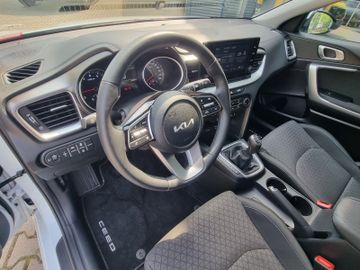 Fahrzeugabbildung Kia Ceed 1.0 T-GDi Edition 7 KLIMA SHZ LHZ KAMERA