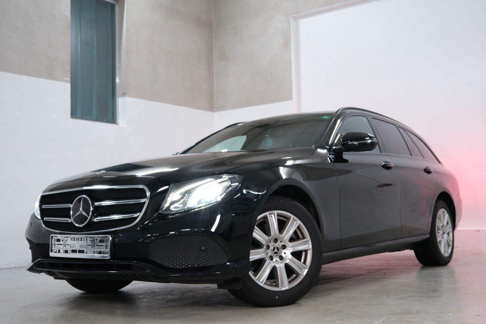 Mercedes E 220 - 1