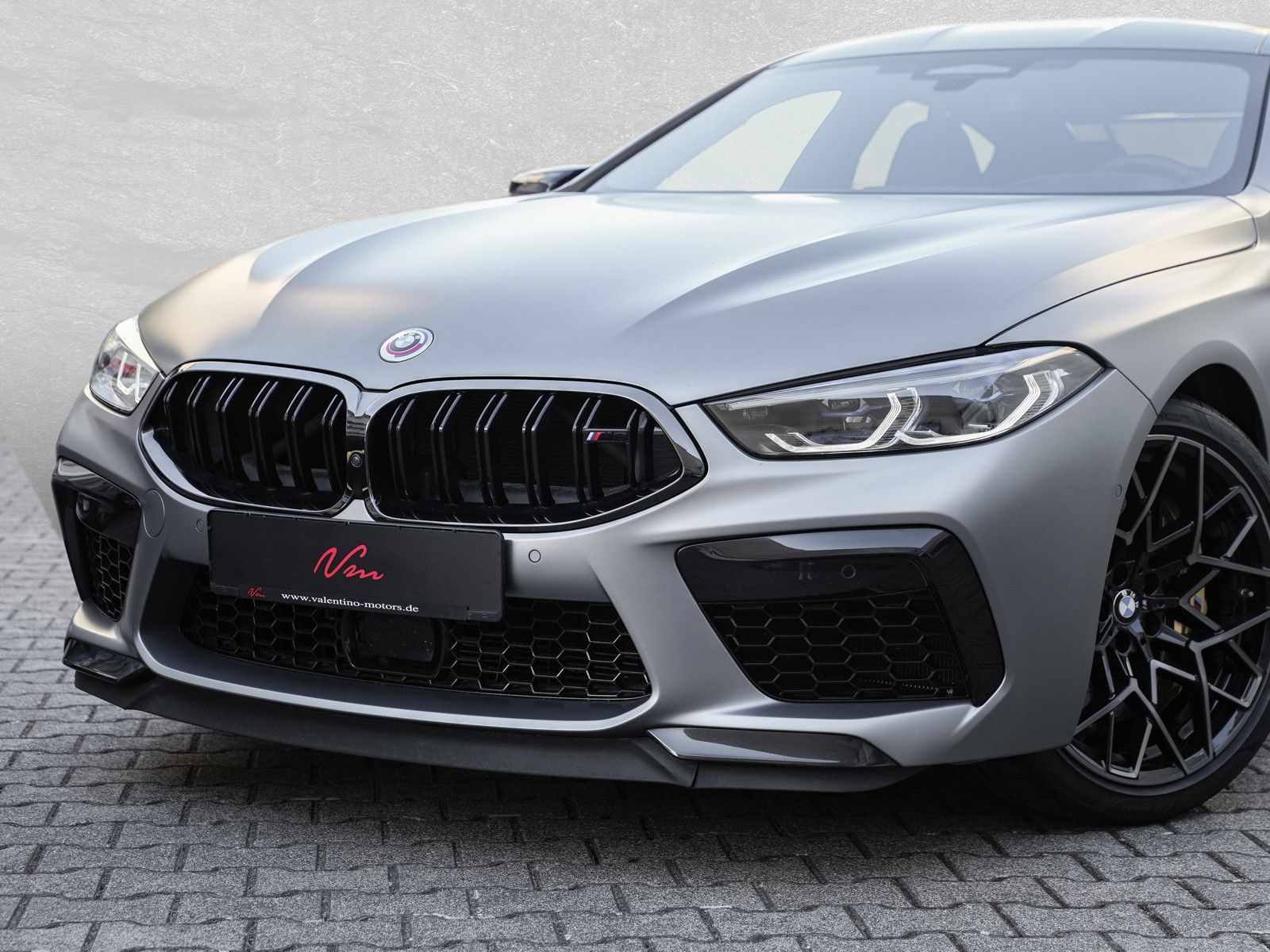 Fahrzeugabbildung BMW M8 Competition Gran Coupe - Keramik|Matt|B&W|DAP