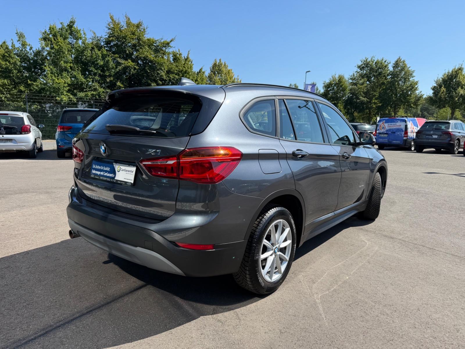 BMW X1 sDrive 18 d*SHZ*FSP*ALU*USB*ALLWETTER*TÜV NEU