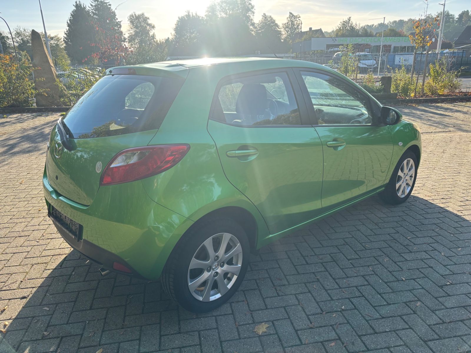Foto 3 van MAZDA 2