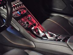 Fahrzeugabbildung Lamborghini Huracán LP610-4 Spyder ( CAMERA/ LIFT/ ARANCIO