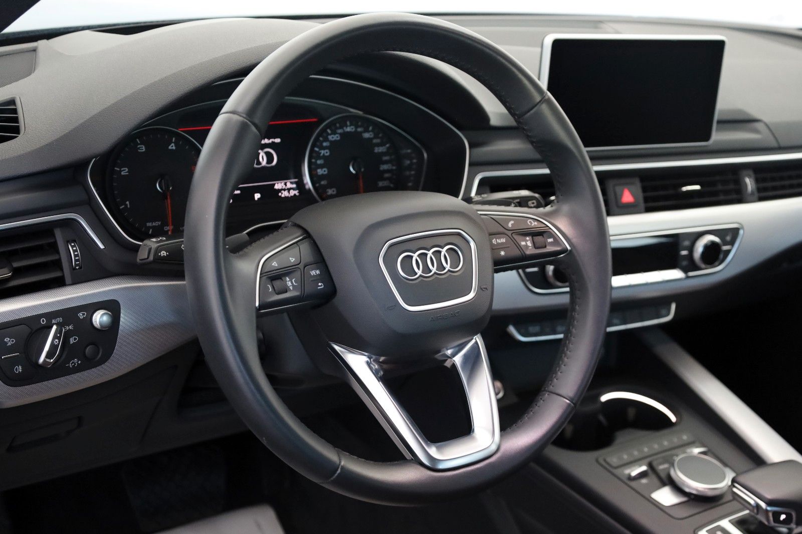 Fahrzeugabbildung Audi A4 Avant 40TDI quattro design Leder,Navi,HUD,ACC