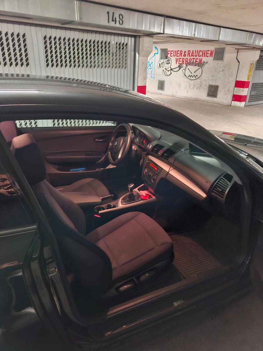 BMW 116 2010 — photo 7