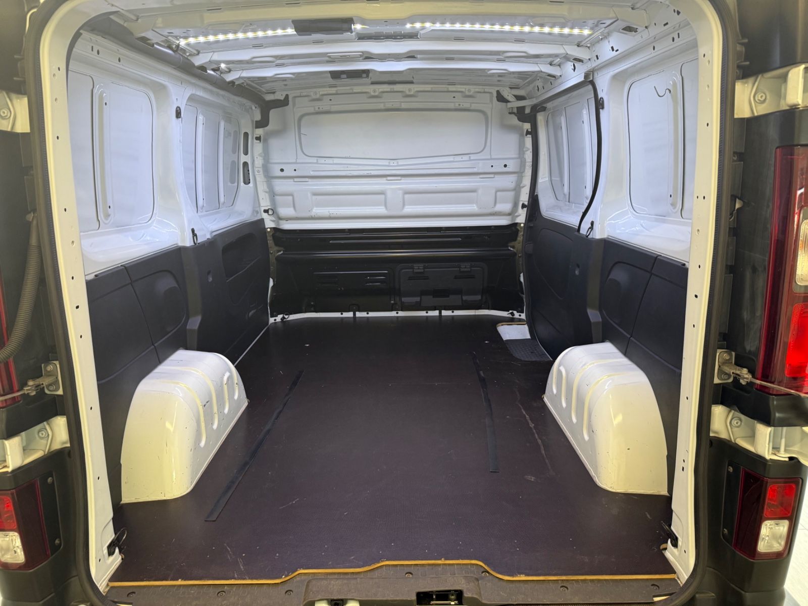 Fahrzeugabbildung Nissan Primastar Kastenwagen L1H1 3,0t N-Connecta