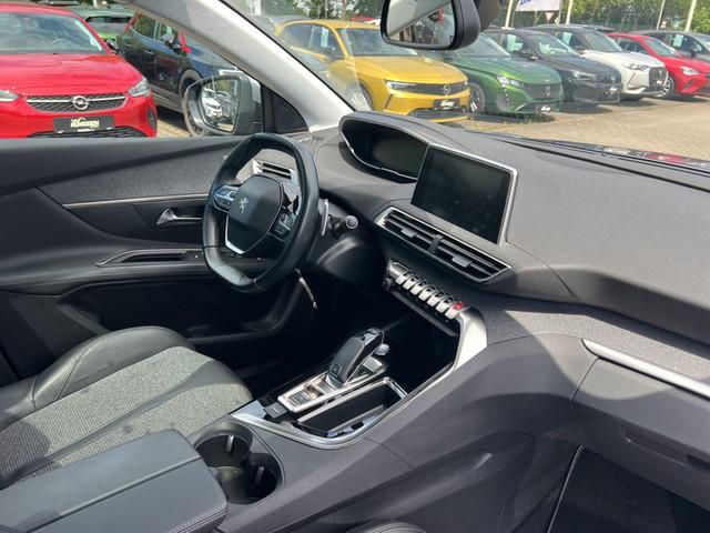 Peugeot 3008 Allure 1.2 PT EAT8 +PANO+NAVI+LED+SHZ+CARPL