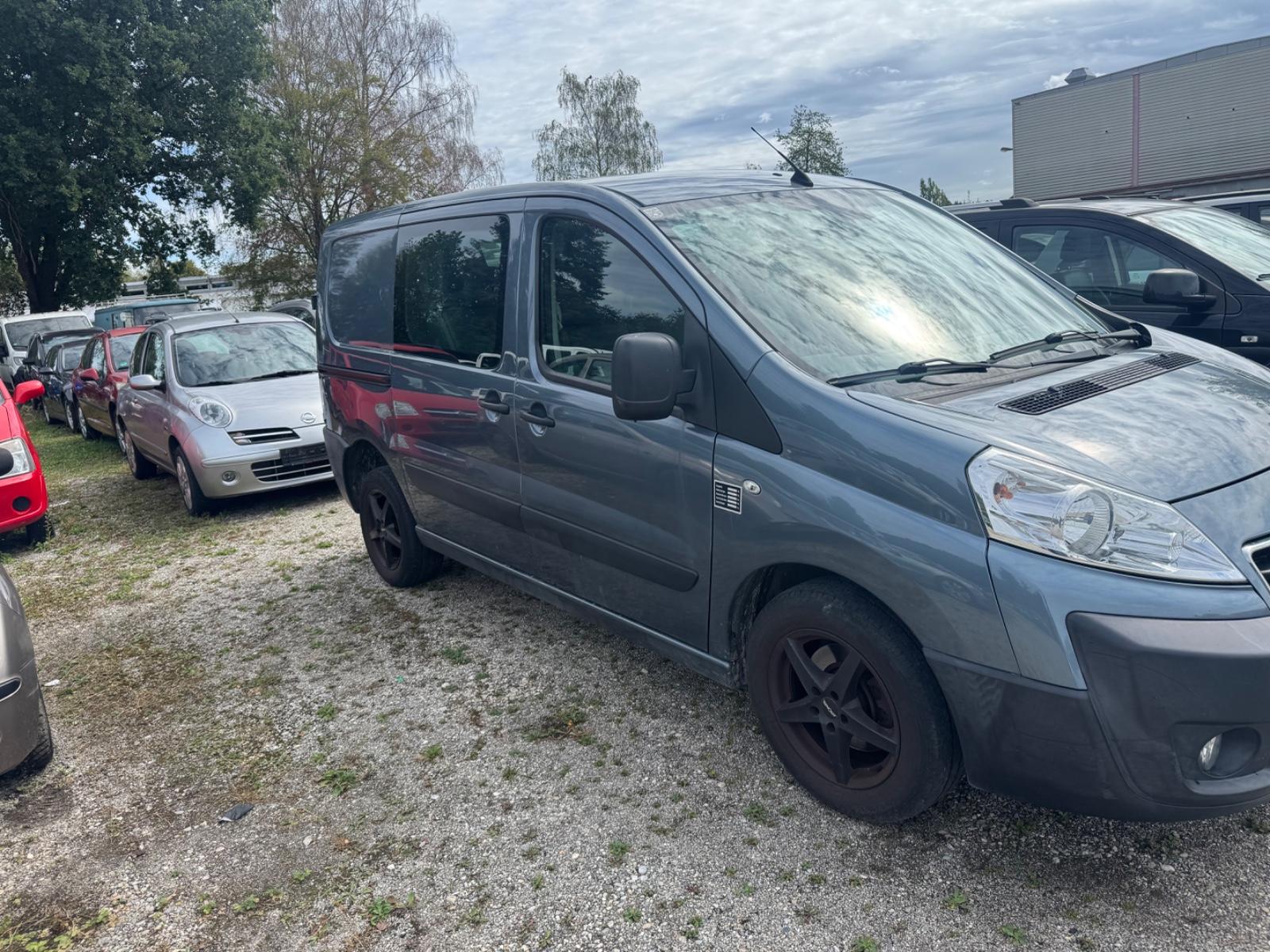 Peugeot Expert, mit 6 sitze