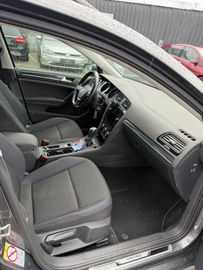 Volkswagen Golf - 4
